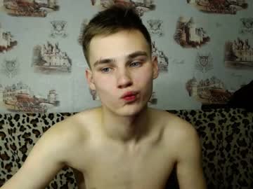 robert10211 from chaturbate taken in 2020-12-22