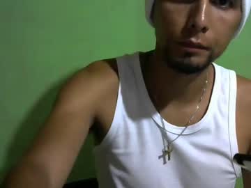 boycumlatino21 from chaturbate taken in 2021-11-13