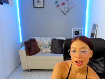 whinie_18 chaturbate
