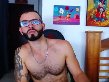 akiles_r from chaturbate taken in 2024-08-05