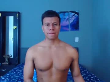 lothbrok_strong from chaturbate taken in 2024-08-05