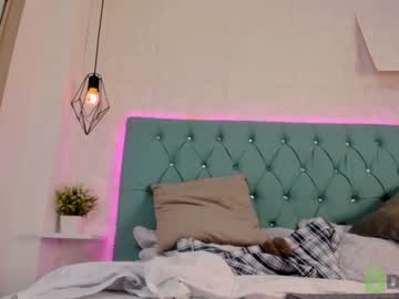 aome_rainbow2 from chaturbate taken in 2024-09-19