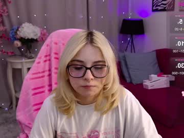 coconut_mia from chaturbate taken in 2024-09-09