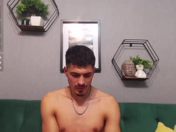 raymondmorie from chaturbate taken in 2024-12-09