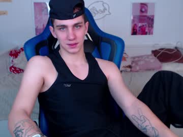 frank_mooree from chaturbate taken in 2025-01-05