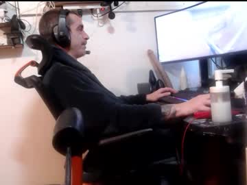 hotkinkytat from chaturbate taken in 2025-01-01