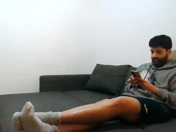 italianboybcn from chaturbate taken in 2025-01-01