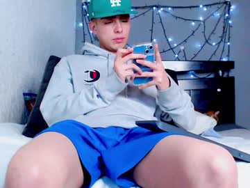 ryannhill_ from chaturbate taken in 2025-01-23