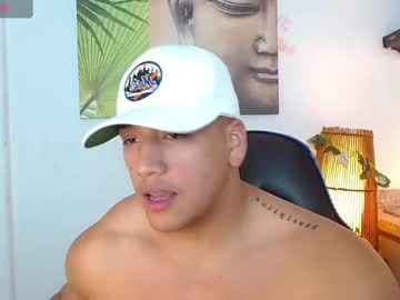 tom_muscle1 from chaturbate taken in 2025-01-08