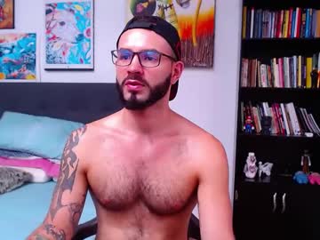 akiles_r from chaturbate taken in 2025-02-18