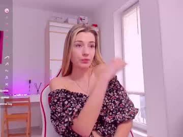 askcaroline from chaturbate taken in 2025-03-08