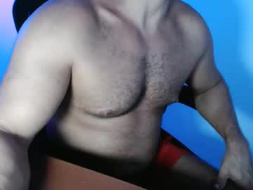 beard_top_guy from chaturbate taken in 2025-03-31