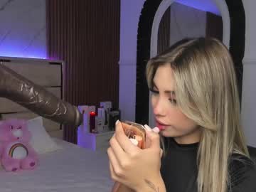 emilyhendrix_ from chaturbate taken in 2025-03-12