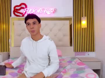 kevin_starhot from chaturbate taken in 2025-03-14