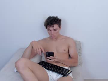 laureent__ from chaturbate taken in 2025-03-17