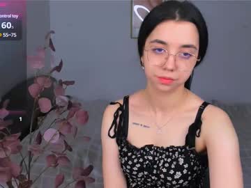 skarleettt_ from chaturbate taken in 2025-03-29