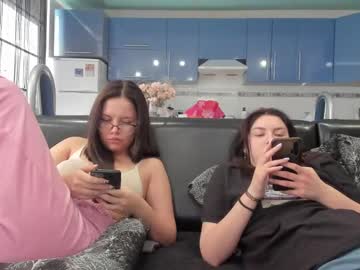sweet_violetti from chaturbate taken in 2025-03-28