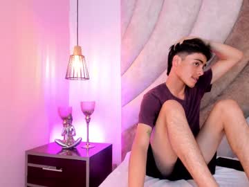 velvet_fenti from chaturbate taken in 2025-03-31
