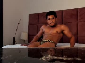 zane_lux from chaturbate taken in 2025-03-26