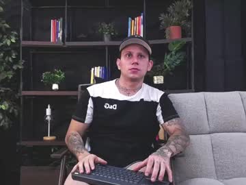_scott_clark_ from chaturbate taken in 2025-04-13