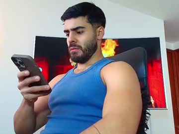 andrew_west_ from chaturbate taken in 2025-04-11