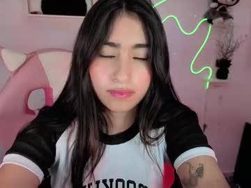anyeluz_z from chaturbate taken in 2025-04-30