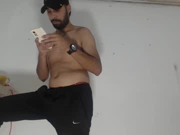 arabebigcock from chaturbate taken in 2025-04-20