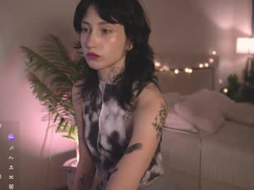 carmilamoon from chaturbate taken in 2025-04-18