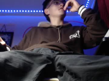 douglas_drake from chaturbate taken in 2025-04-29