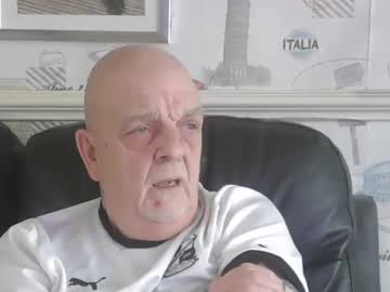 fuckdog371666 from chaturbate taken in 2025-04-27