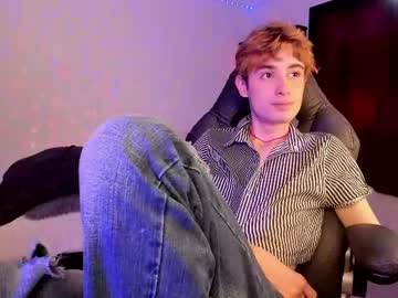 golden_rikki from chaturbate taken in 2025-04-24
