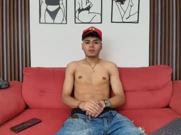 hott_asses from chaturbate taken in 2025-04-25