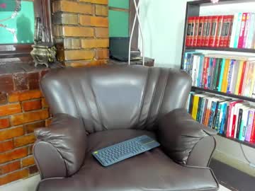 i_am_karoll from chaturbate taken in 2025-04-13
