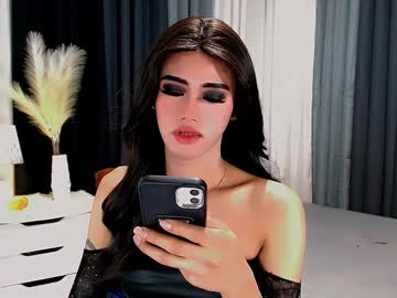 jhulianagrey from chaturbate taken in 2025-04-27