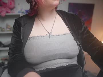 krystalsyxx from chaturbate taken in 2025-04-18
