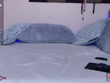 l1ly_paw from chaturbate taken in 2025-04-21