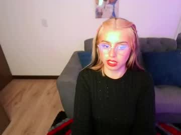 lolaandcamille from chaturbate taken in 2025-04-28