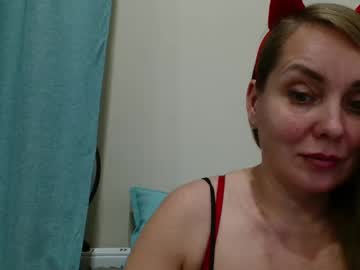 lolawhite8 from chaturbate taken in 2025-04-26