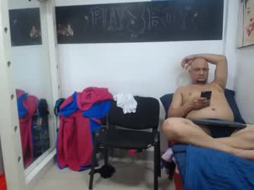 meloncillo_and_babyliss from chaturbate taken in 2025-04-29