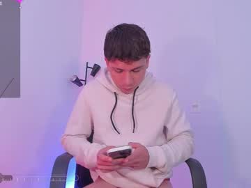 nicocruzz from chaturbate taken in 2025-04-28