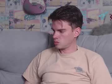 oxmikexo from chaturbate taken in 2025-04-24
