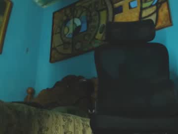 phlilloyhighclouds from chaturbate taken in 2025-04-28