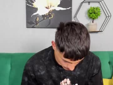 raymondmorie from chaturbate taken in 2025-04-26