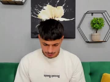 raymondmorie from chaturbate taken in 2025-04-28