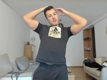 roberto4ever from chaturbate taken in 2025-04-24