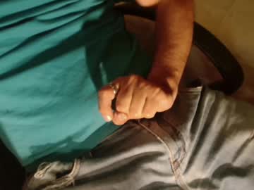 under_thedesk from chaturbate taken in 2025-04-19