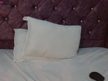 valeria_lux1 from chaturbate taken in 2025-04-07