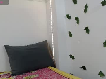 zoe_velvet from chaturbate taken in 2025-04-08