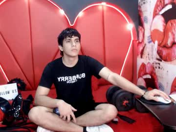 couple_sexxy7 from chaturbate taken in 2025-05-24
