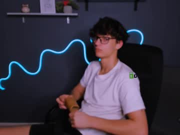 den_rich from chaturbate taken in 2025-05-27